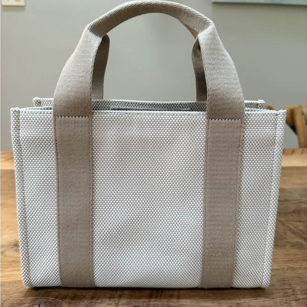 NWOT Lululemon Two-Tone Canvas Mini Tote Bag 4.5L - Picture 2 of 10